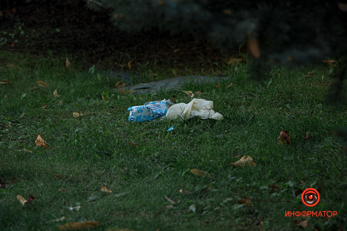 Мужчина ударил себя ножом в живот