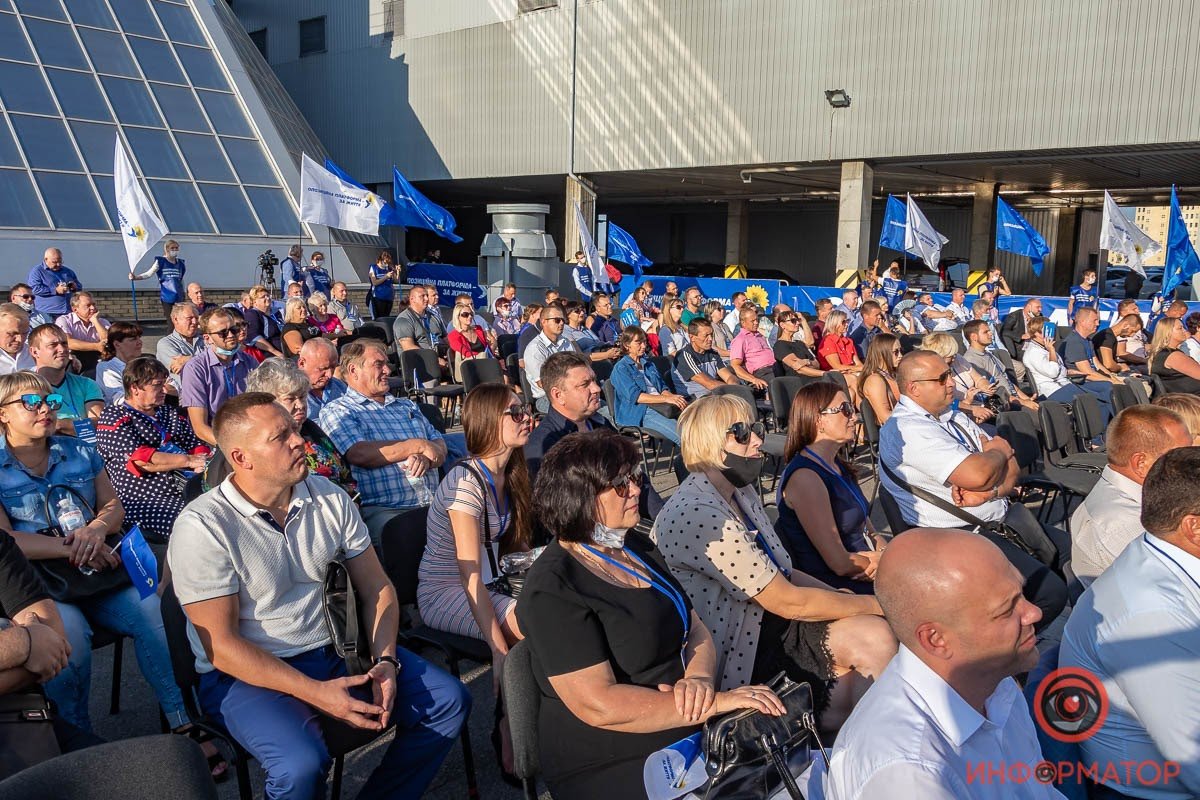 Команда, готовая взять ответственность: ОПЗЖ представила своих кандидатов на местные выборы в Днепропетровской области 14