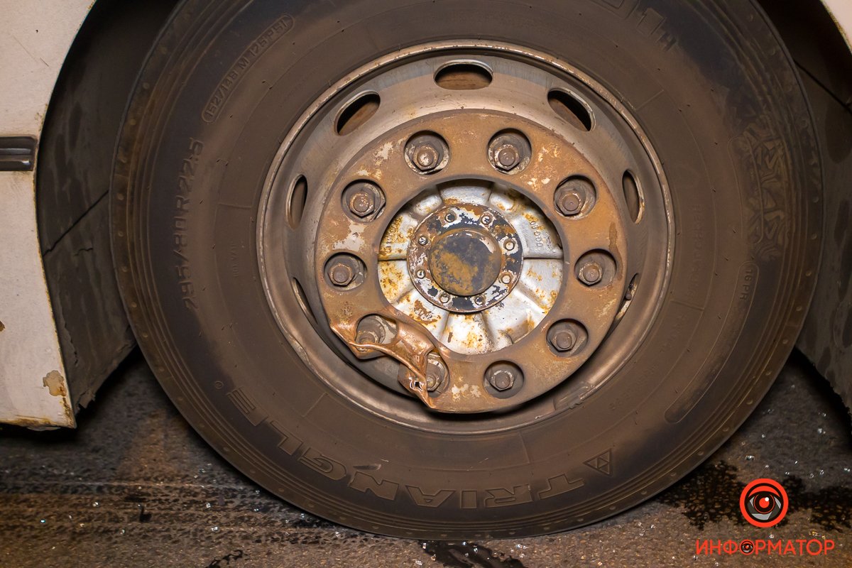 В салоне автобуса не было пассажиров В салоне автобуса не было пассажиров