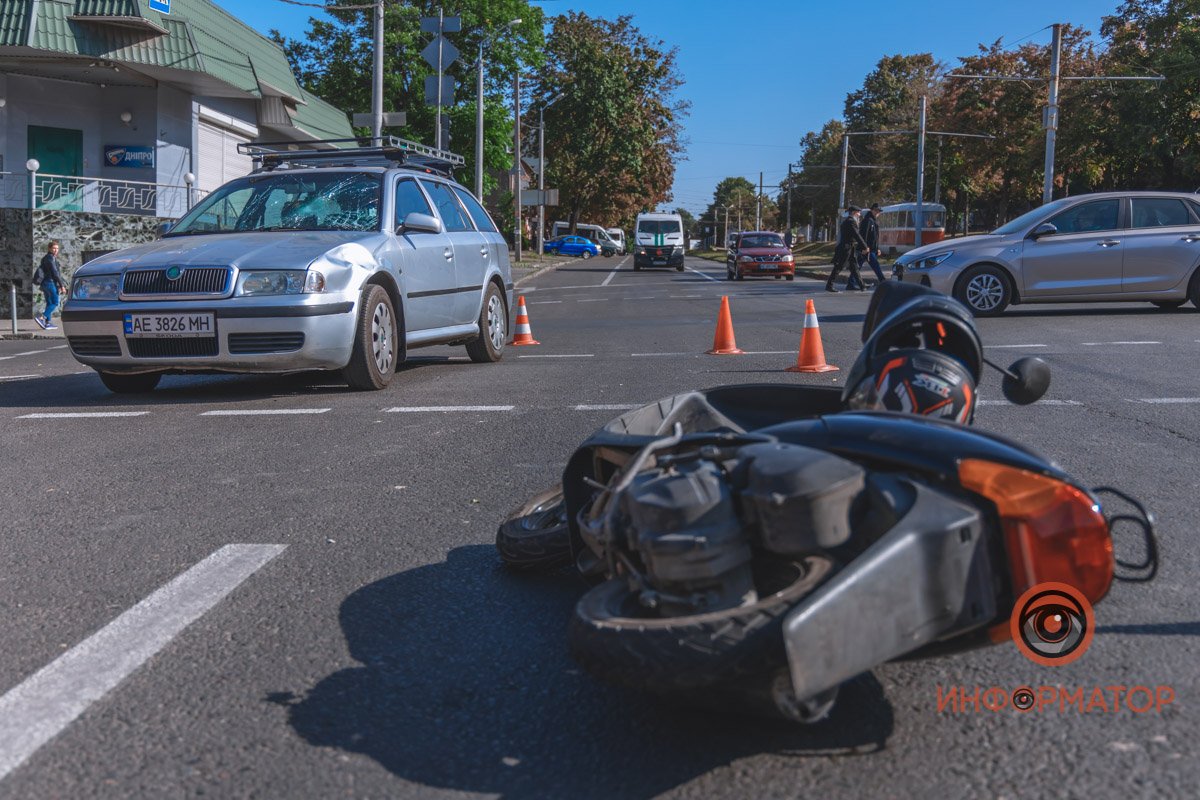 На место прибыли правоохранители и медики