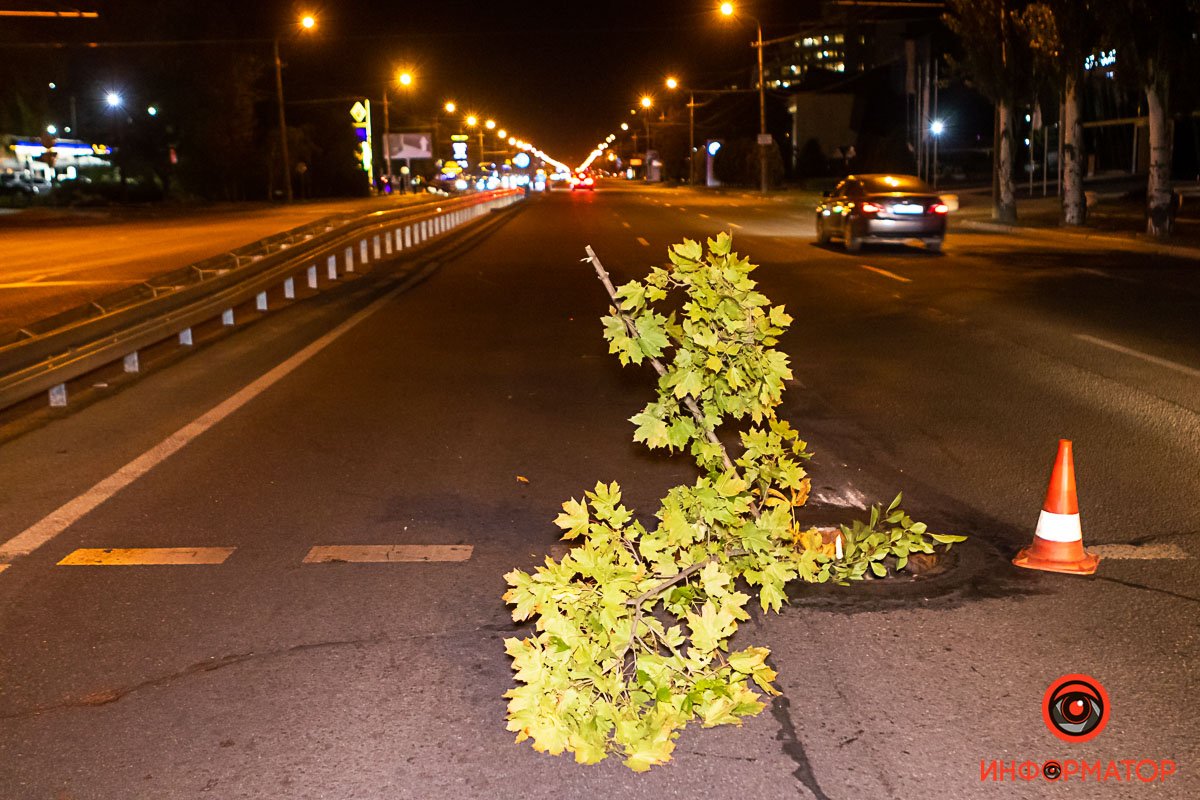 Daewoo в районе заправки Glusco вылетел на «встречку» и перевернулся