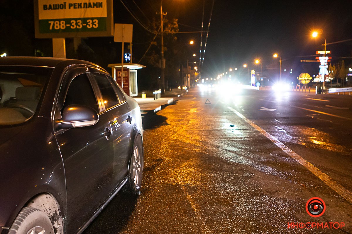 На месте работают полиция и спасатели