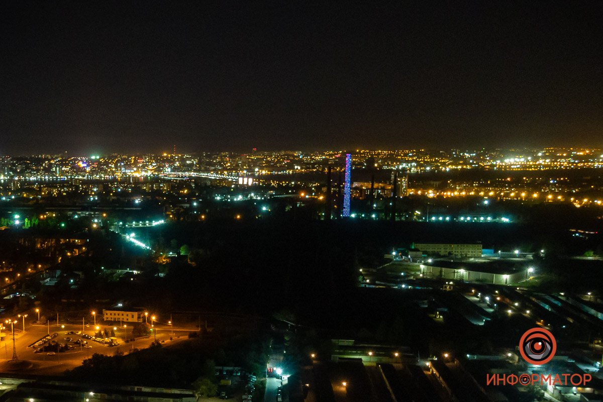 Труба с подсветкой выглядит необычно Труба с подсветкой выглядит необычно