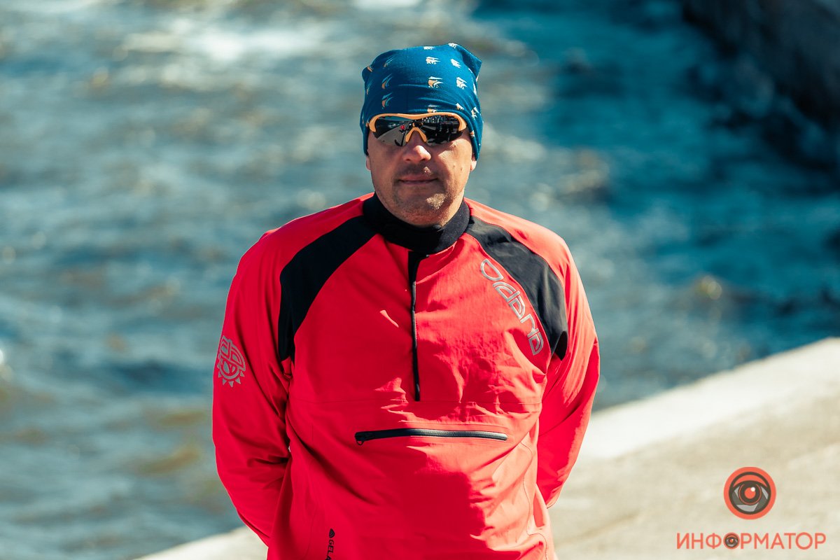 Профессиональные яхтсмены показывают свое мастерство Профессиональные яхтсмены показывают свое мастерство