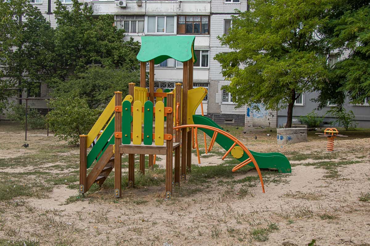 Выборы в Днепре: что жители Левобережного думают о работе Олега Максюты 1