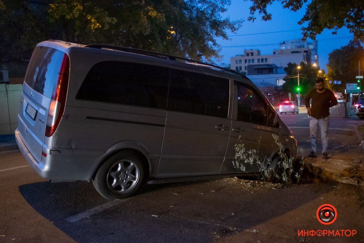 На машине заметили повреждения