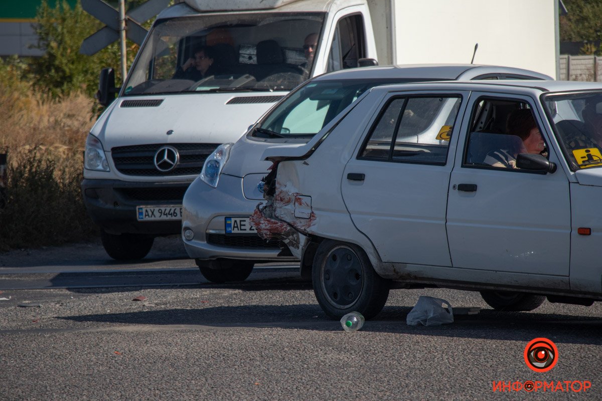 ДТП случилось на перекрестке с улицей Яснополянской ДТП случилось на перекрестке с улицей Яснополянской