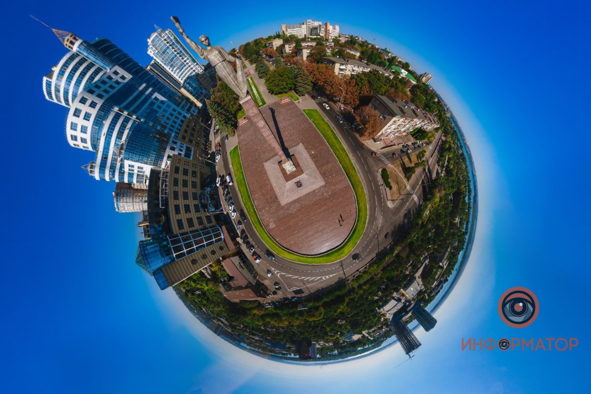 Хочешь уехать отсюда? Зря Хочешь уехать отсюда? Зря