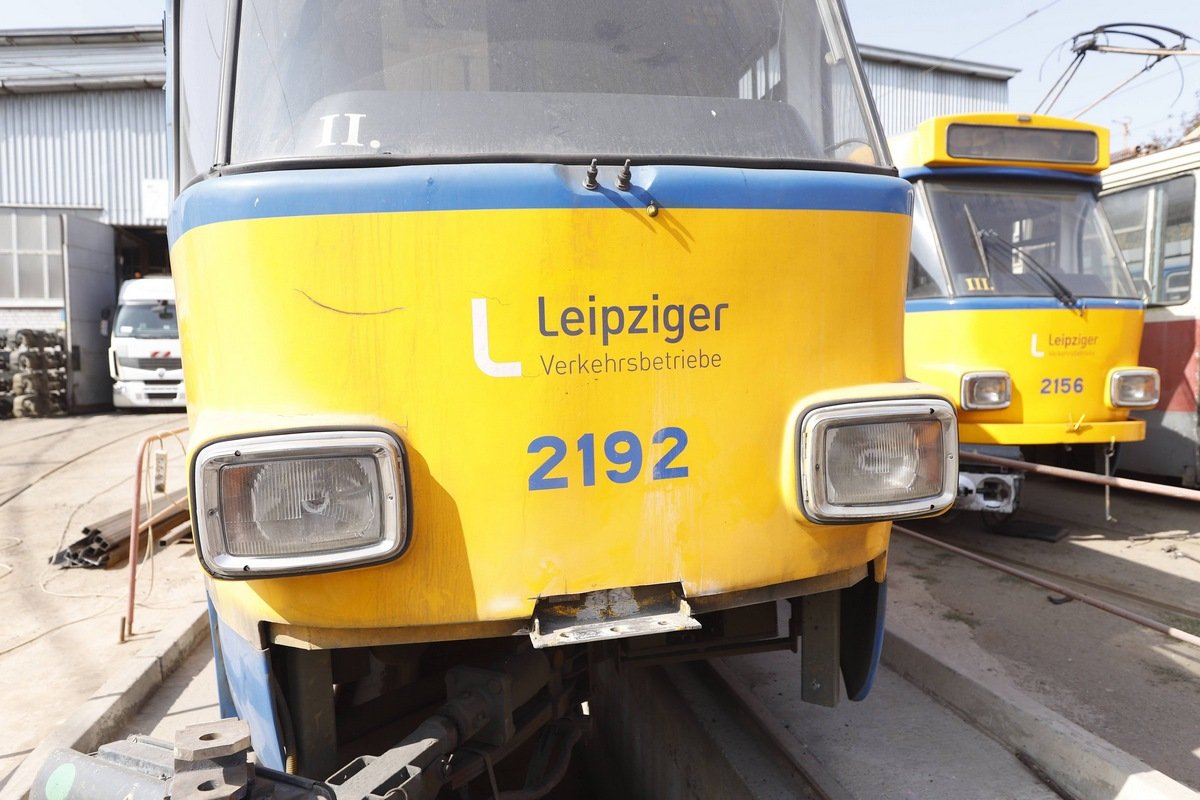 В Днепр привезли еще 7 трамваев из Германии 8