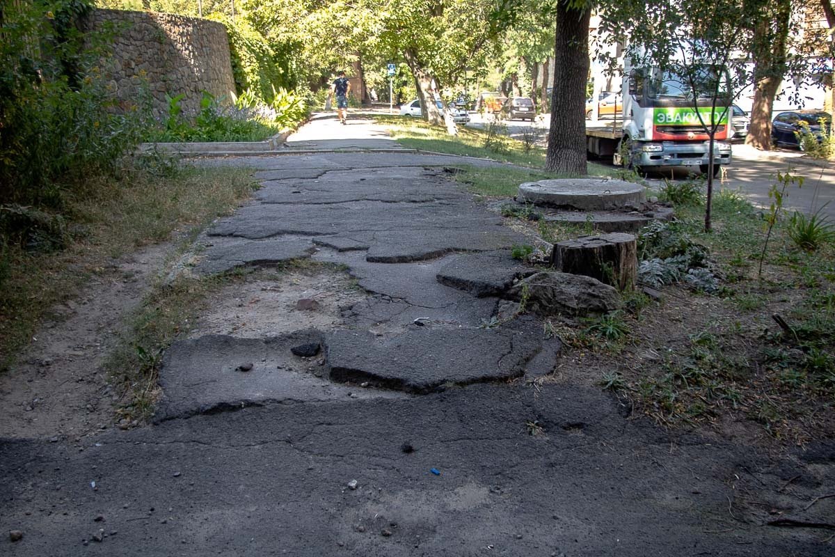 Выборы в Днепре: что думают избиратели о депутате Юлии Дмитровой 8