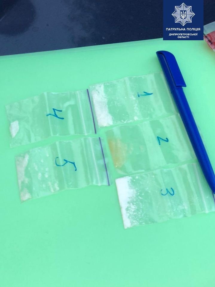 Женщина без водительского удостоверения и под наркотиками каталась по Днепру 1