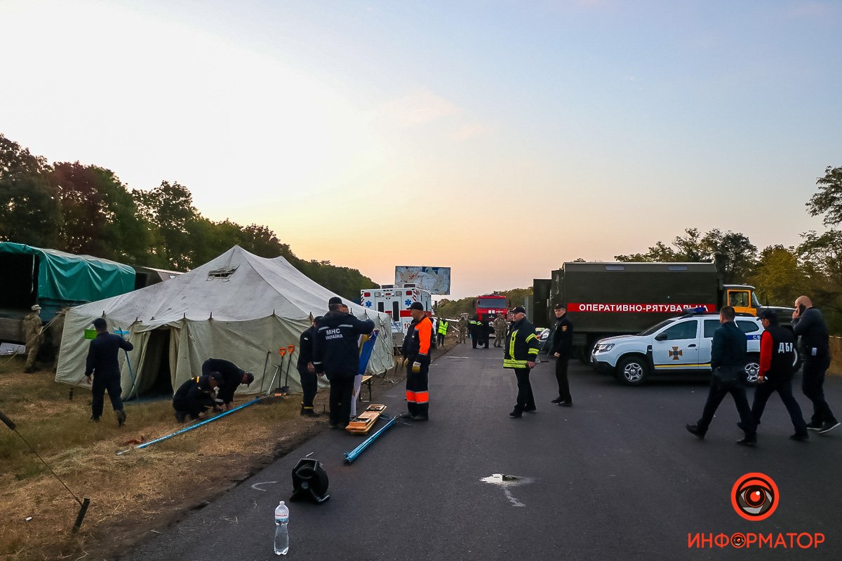 На месте работают сотрудники спецслужб