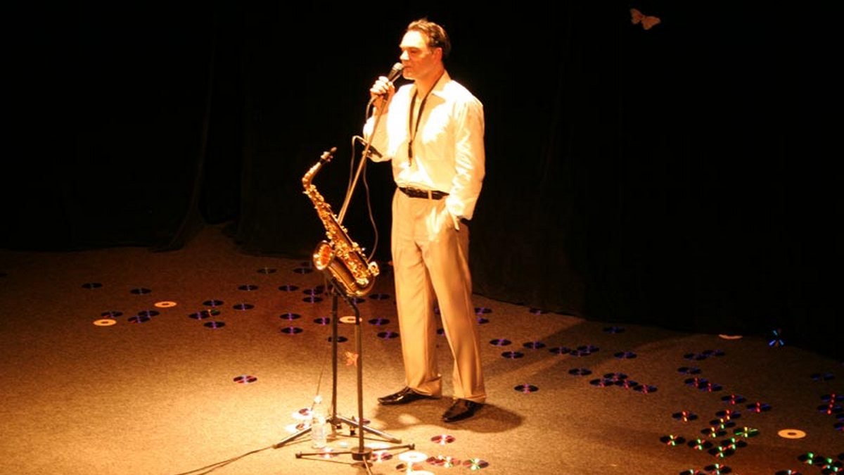 Спектакль «Солнце в глазах твоих»