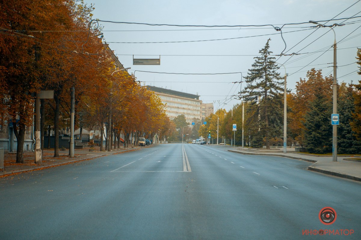 Осень – время зонтов, что давно застоялись в углу. 