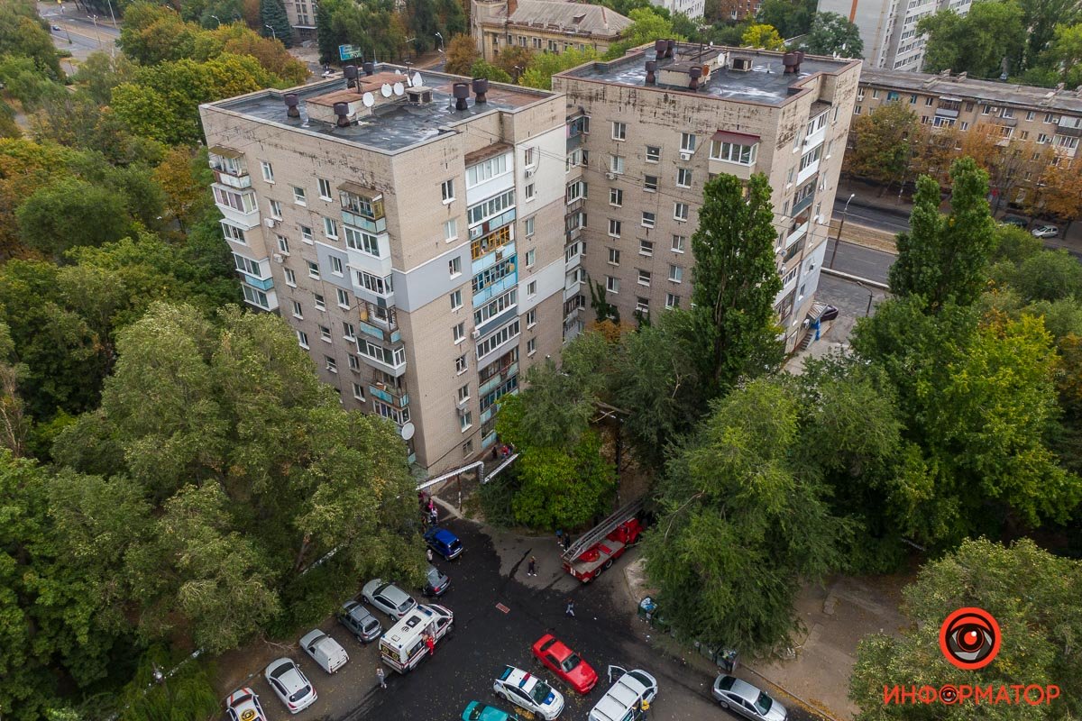 Пожар произошел в доме №2 по проспекту Богдана Хмельницкого