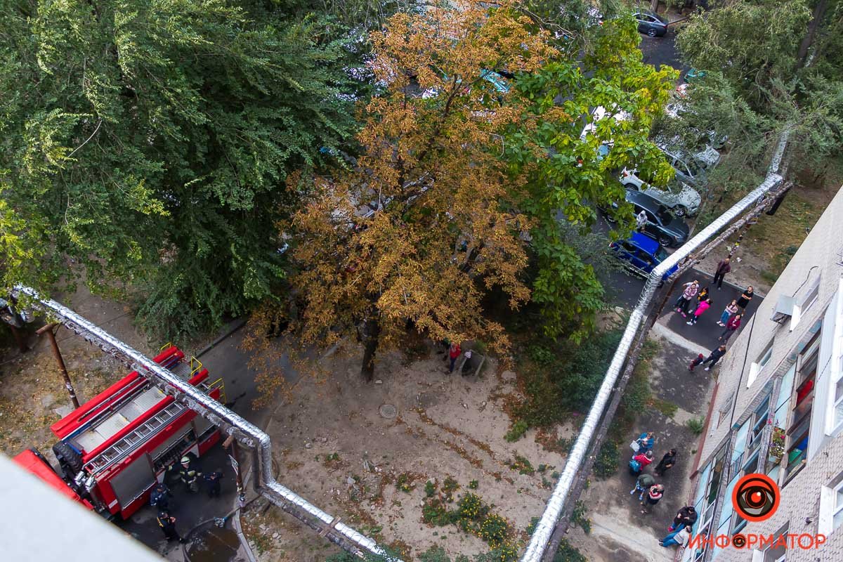 Помимо ГСЧС и ДТЕК, на месте работали правоохранители и медики