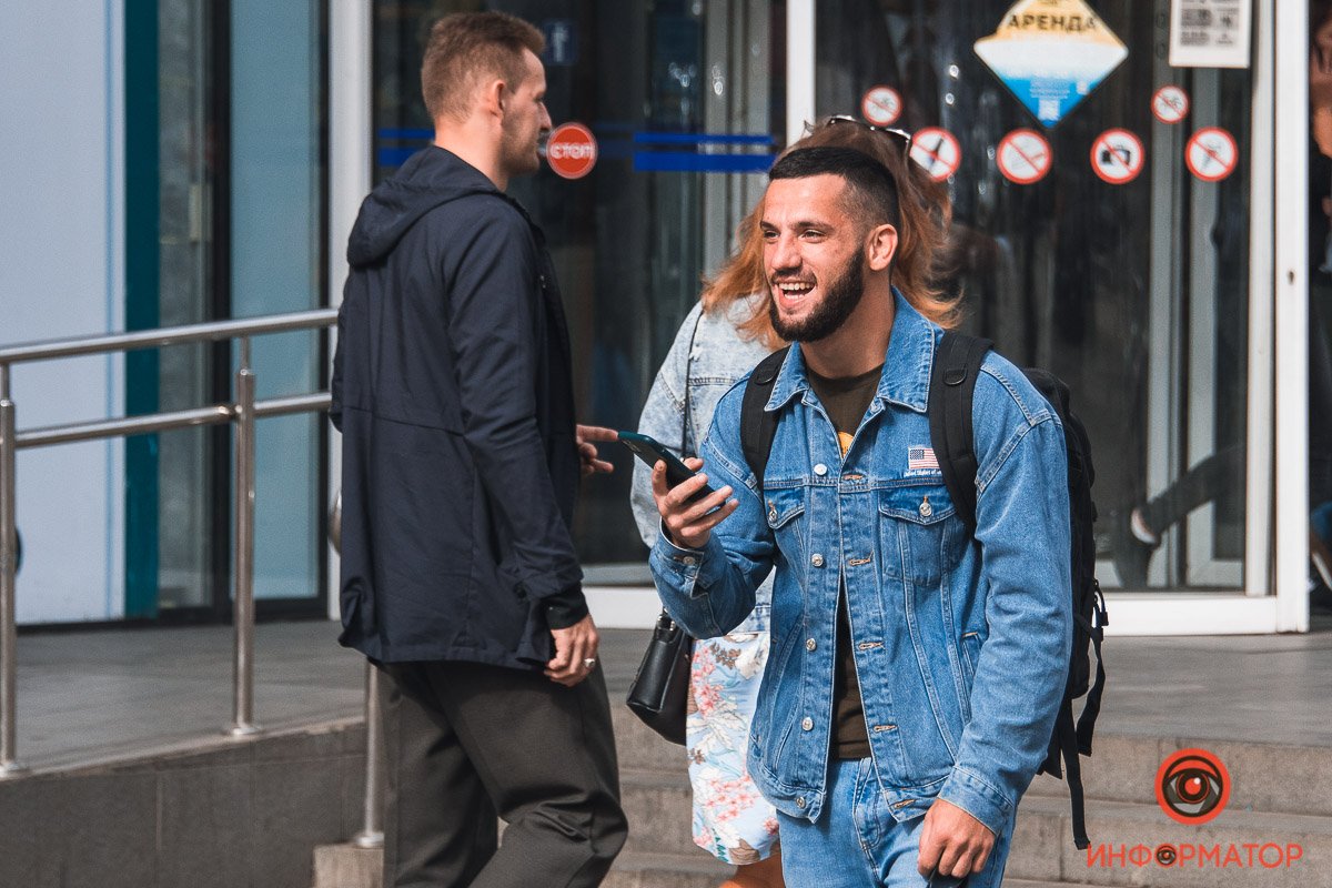 Расскажи нам всем - мы все посмеемся