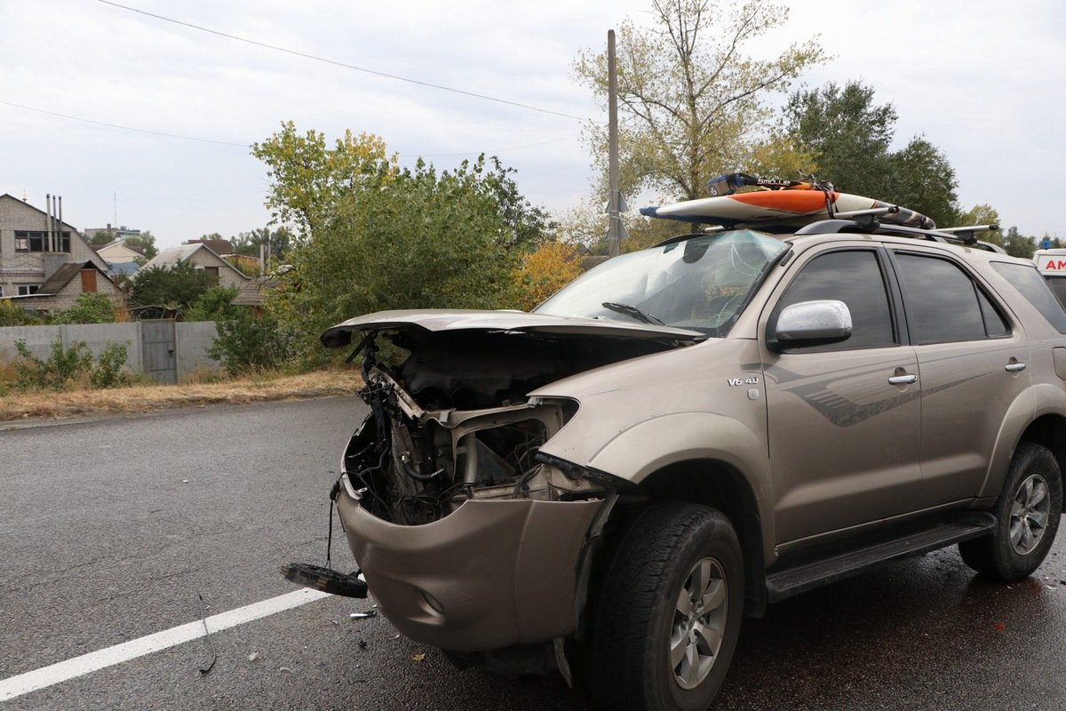 Предварительно, водитель Toyota потерял контроль над управлением автомобиля Предварительно, водитель Toyota потерял контроль над управлением автомобиля