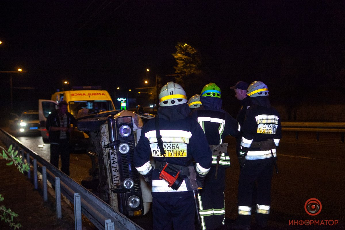 «Москвич» ехал по Набережной Заводской со стороны центра города