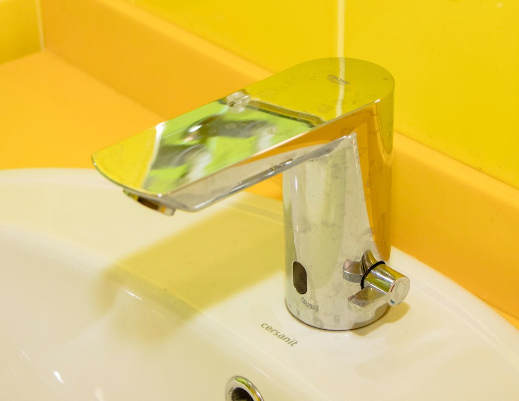 Новая кровля, яркий дизайн и уютные столовые: в школах Днепра проводят капитальные ремонты 7