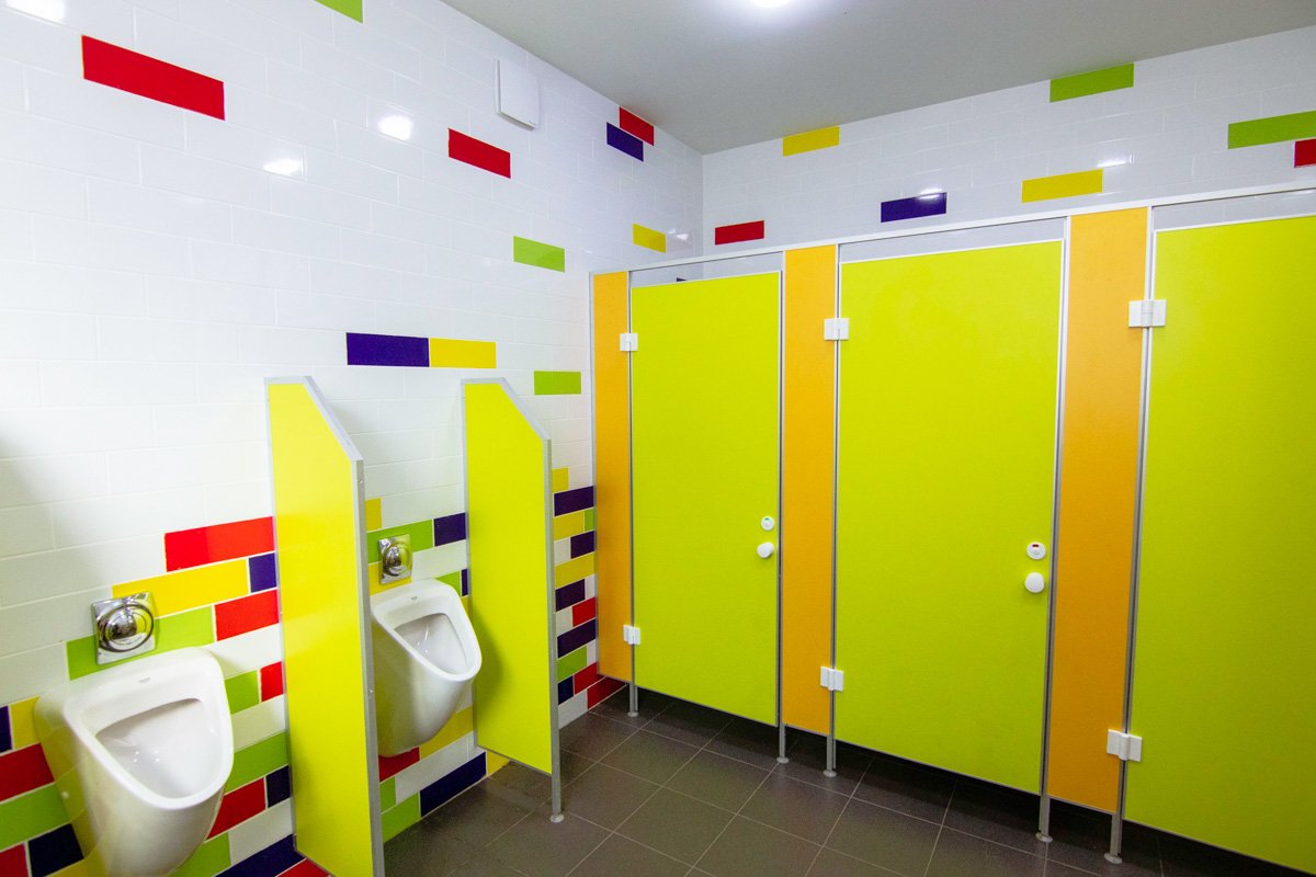 Новая кровля, яркий дизайн и уютные столовые: в школах Днепра проводят капитальные ремонты 9