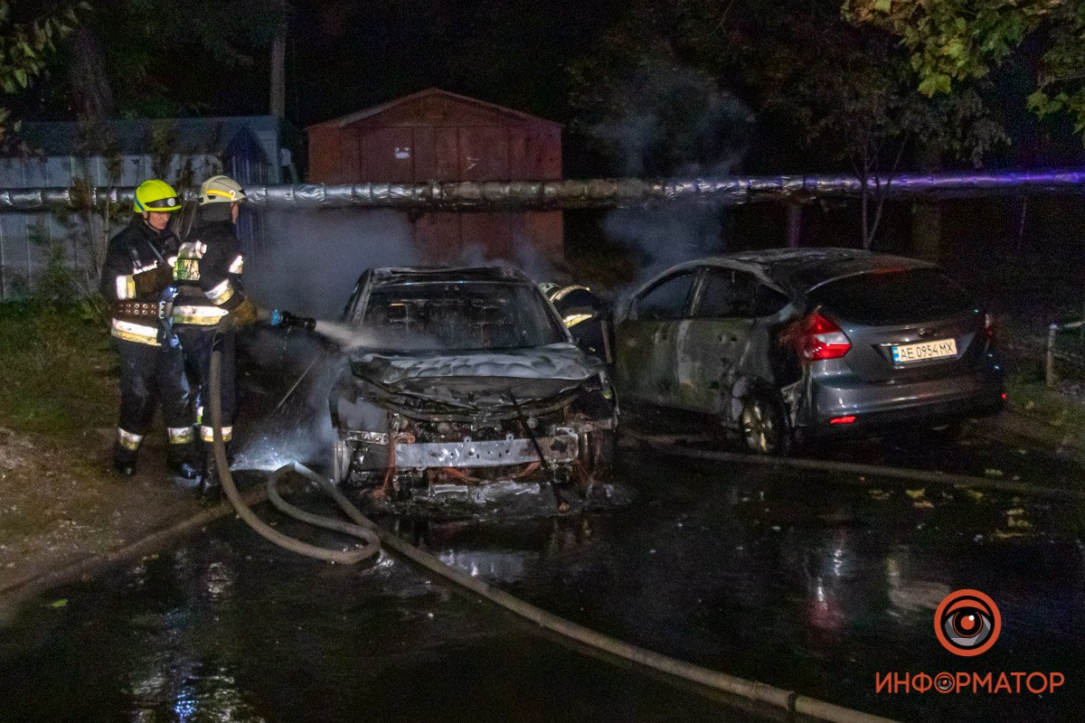 На место прибыли спасатели