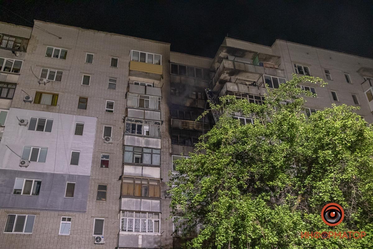 В Новомосковске горел многоэтажный дом 13