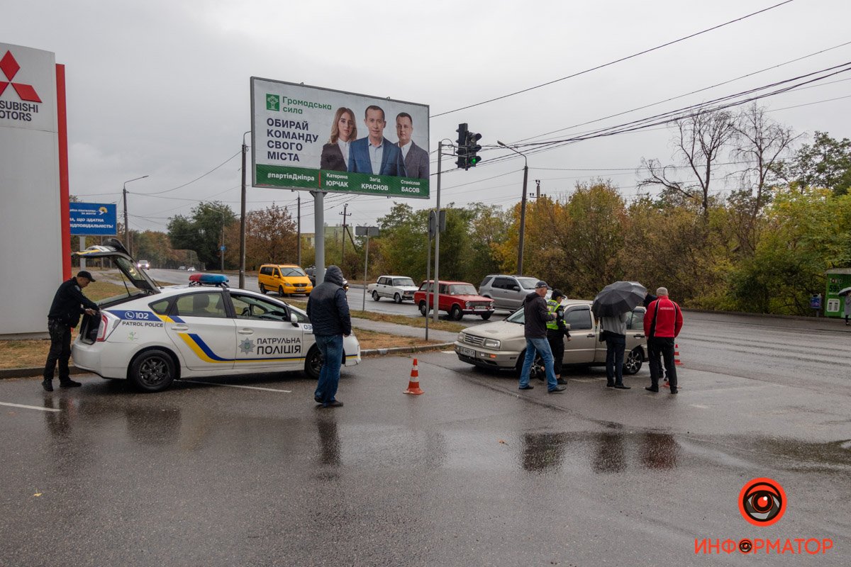 Возле автосалона Mitsubishi на улице Космической Volkswagen сбил велосипедистку Возле автосалона Mitsubishi на улице Космической Volkswagen сбил велосипедистку