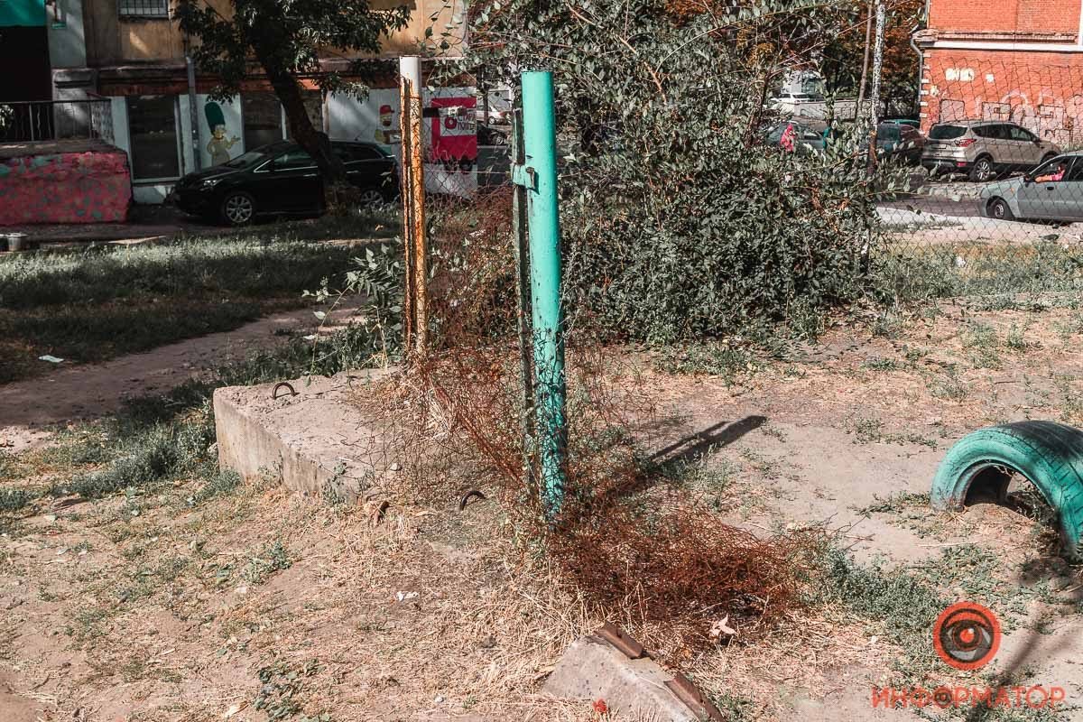 Выборы в Днепре: коллекция ям на округе Михаила Кутузова 2