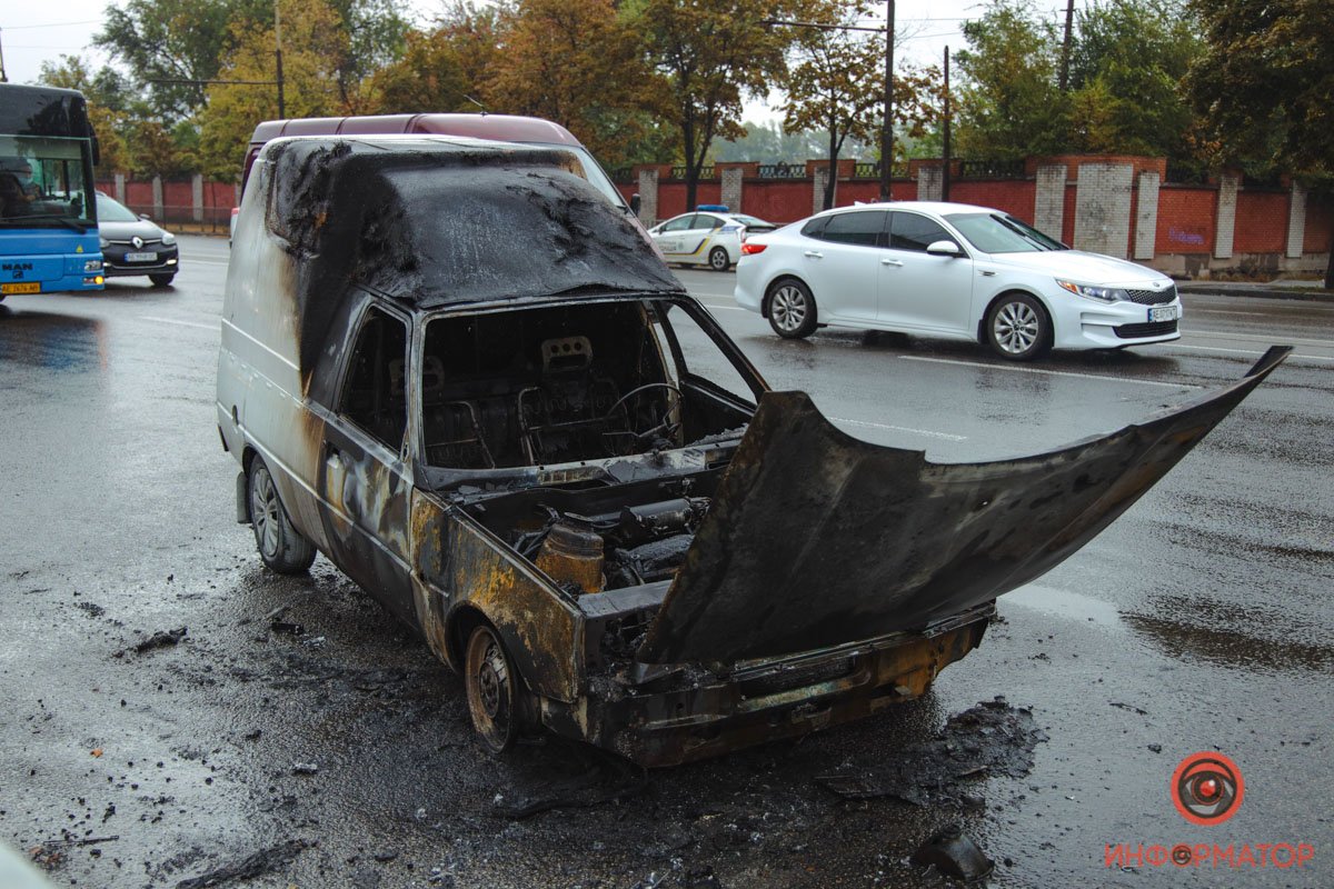 Как рассказал водитель ЗАЗа, он ехал по направлению к Новому мосту Как рассказал водитель ЗАЗа, он ехал по направлению к Новому мосту