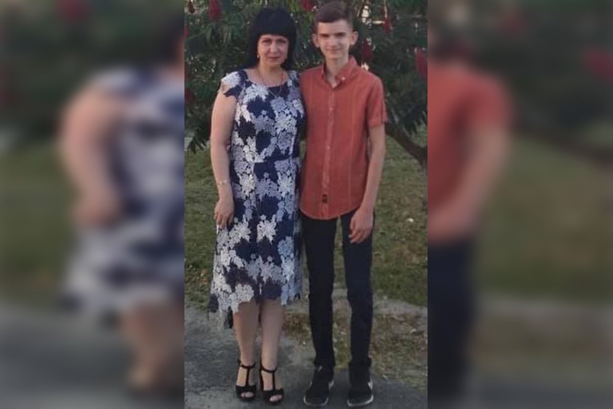 Парень живет в Синельниково