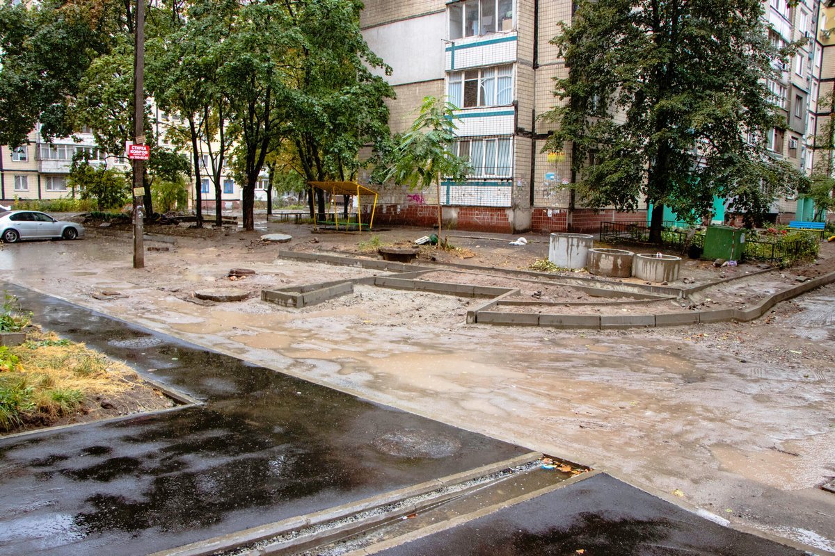 В Днепре строят ливневую канализацию в отдаленных районах 10