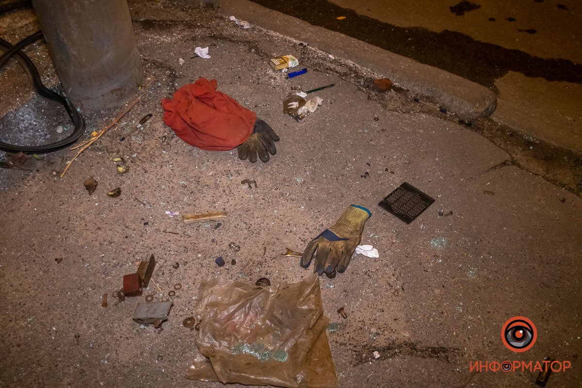 На место приехали патрульные и спасатели