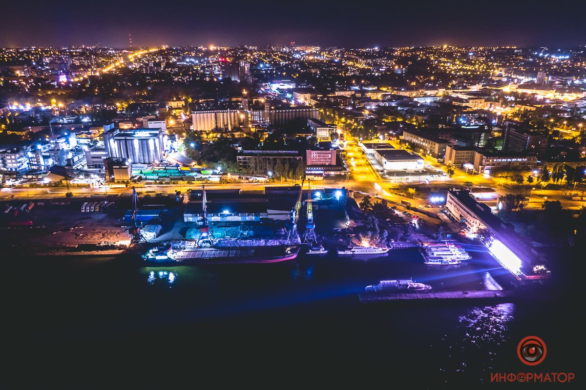 Яркая ночь в Днепре Яркая ночь в Днепре