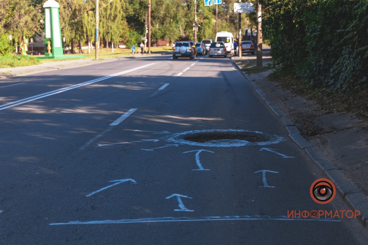 Особенно страшно ездить по этой дороге в темное время суток
