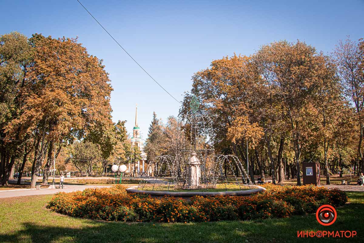 Красиво в сквере и зимой Красиво в сквере и зимой
