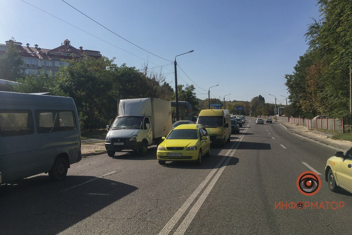 На улице Космической автомобиль Peugeot сбил мужчину На улице Космической автомобиль Peugeot сбил мужчину