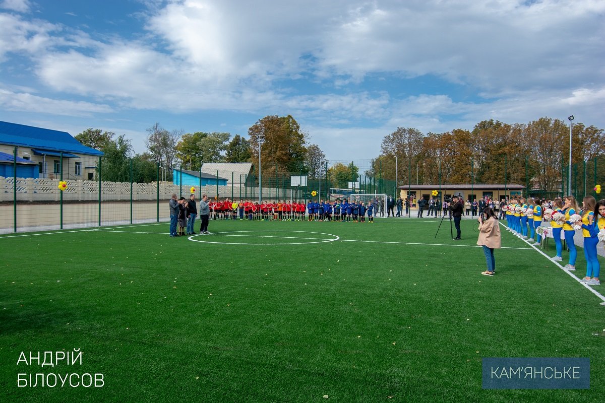 В Карнауховке открыли многофункциональный спортивный комплекс 6