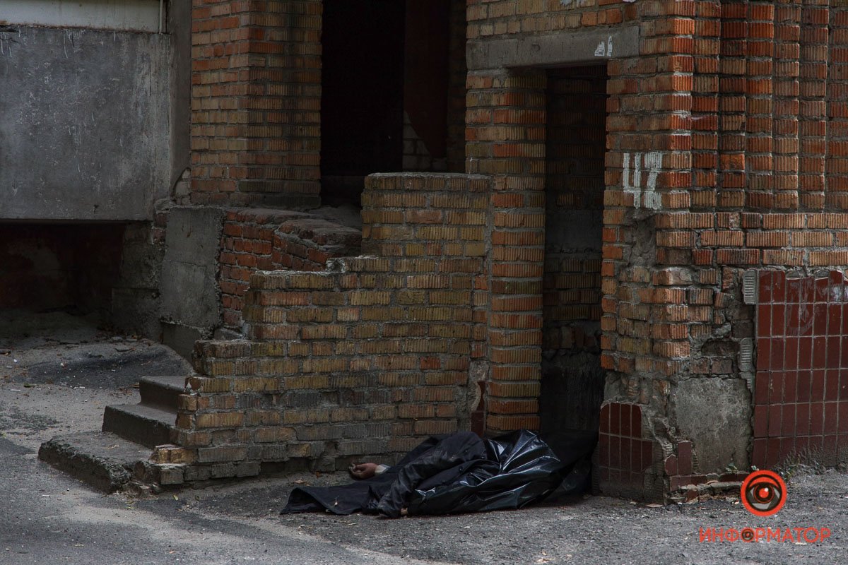 Предварительно, умерший – 1975 года рождения Предварительно, умерший – 1975 года рождения