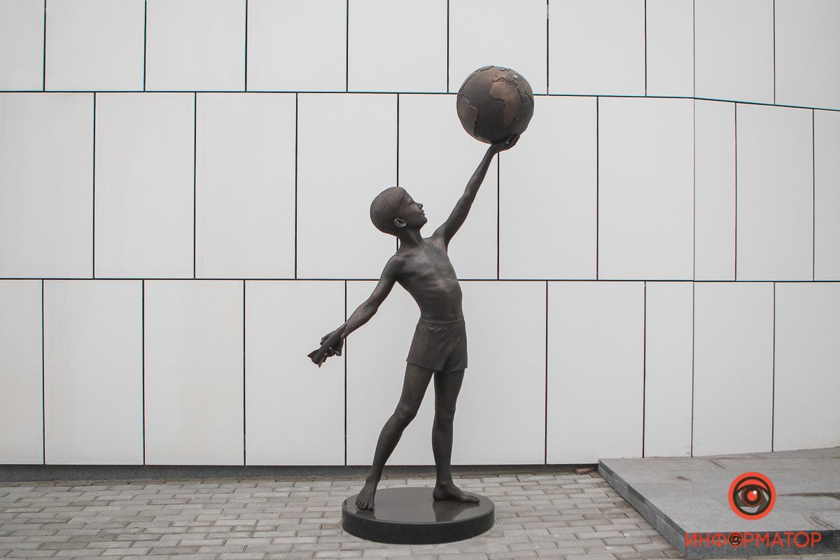 На входе в планетарий