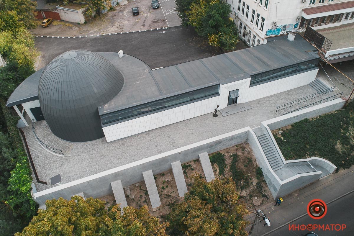 Здание являлось аварийным до реконструкции