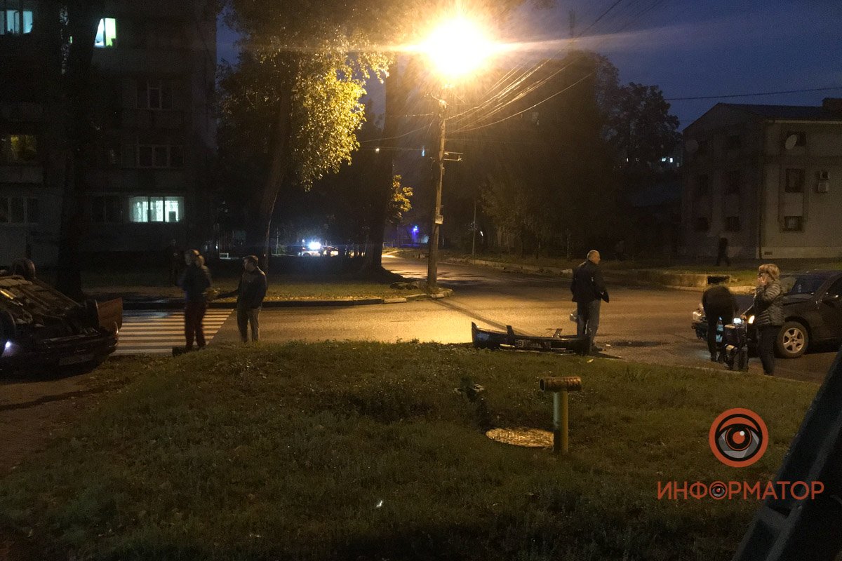 Авария произошла на перекрестке Надежды Алексеенко и Владимира Антоновича Авария произошла на перекрестке Надежды Алексеенко и Владимира Антоновича