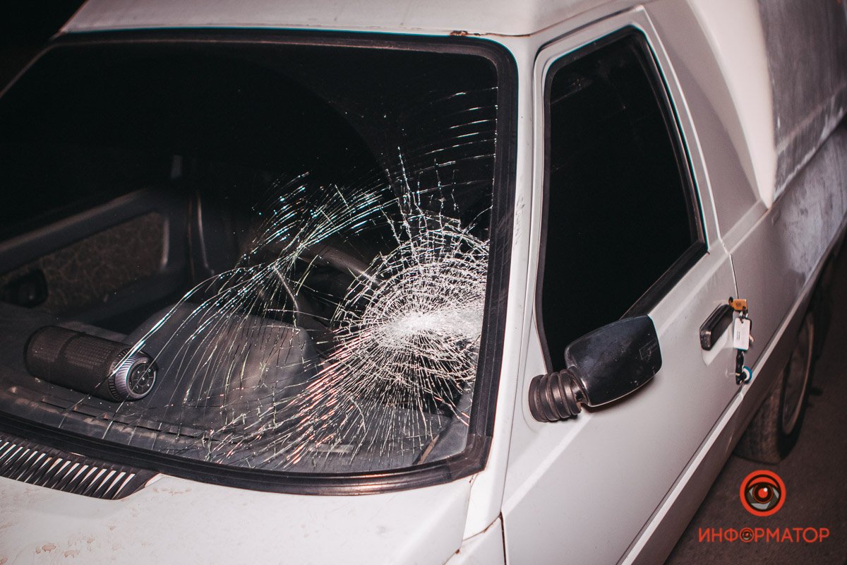 В ДТП пострадали 2 человека: мужчина и женщина со скутера В ДТП пострадали 2 человека: мужчина и женщина со скутера