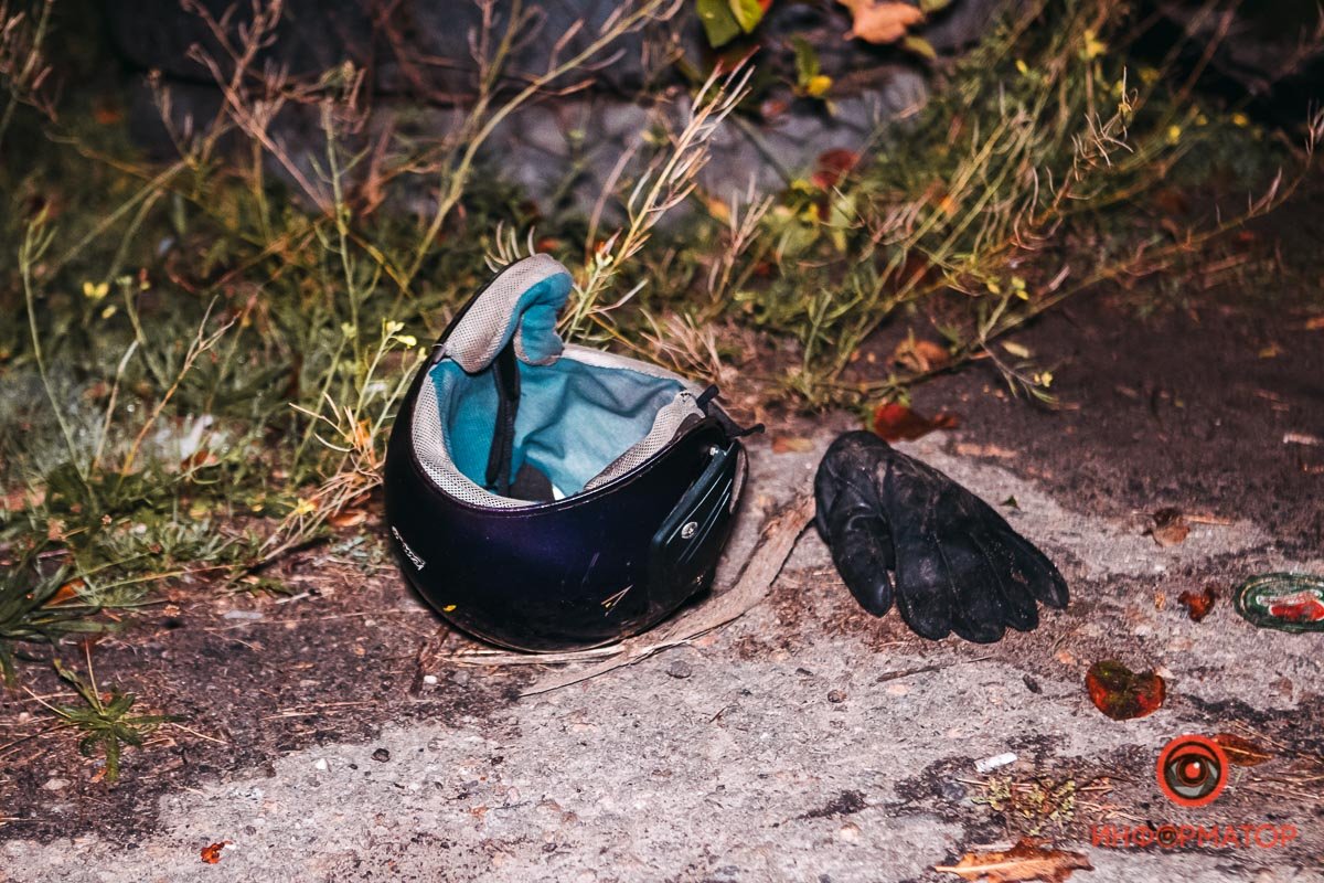 Отметим, что данный участок дороги не освещен Отметим, что данный участок дороги не освещен