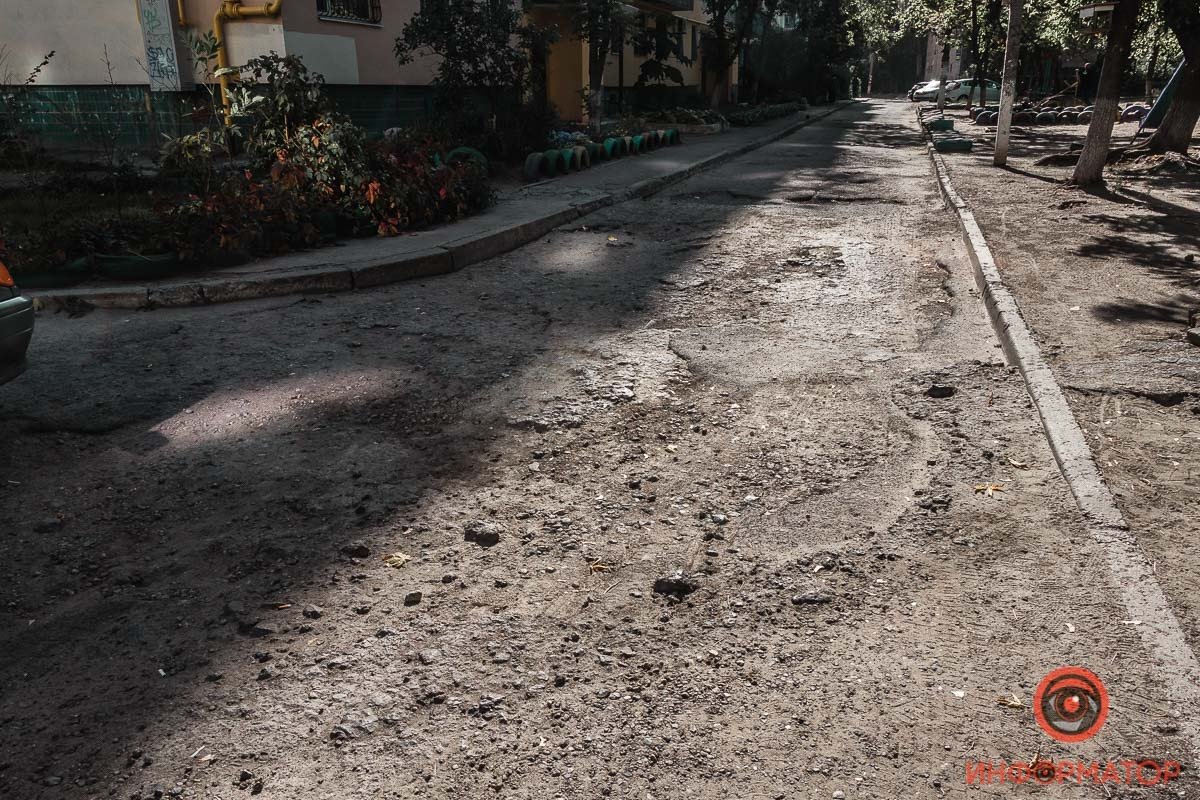 По словам местных жителей, дождевая вода иногда заливает дом №9 по Гидропарковой