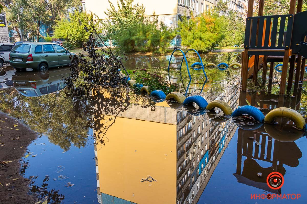 Вода до краев заполнила коллектор