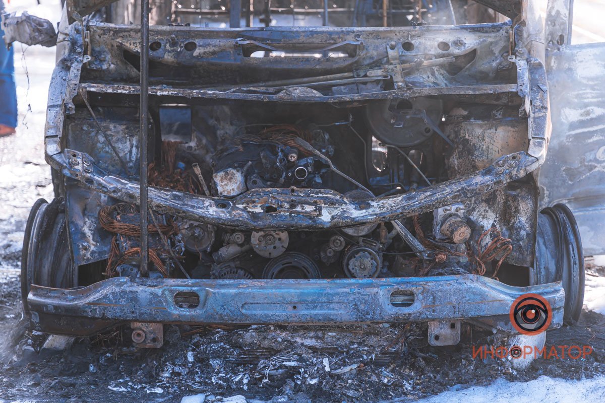 Со слов водителя, он ехал с СТО - у машины были проблемы с электрикой