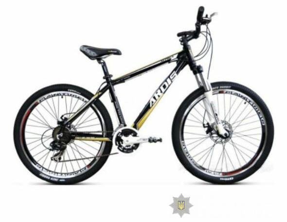 При себе у парня был велосипед