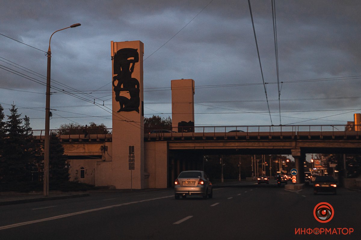 На Новом мосту уже сняли