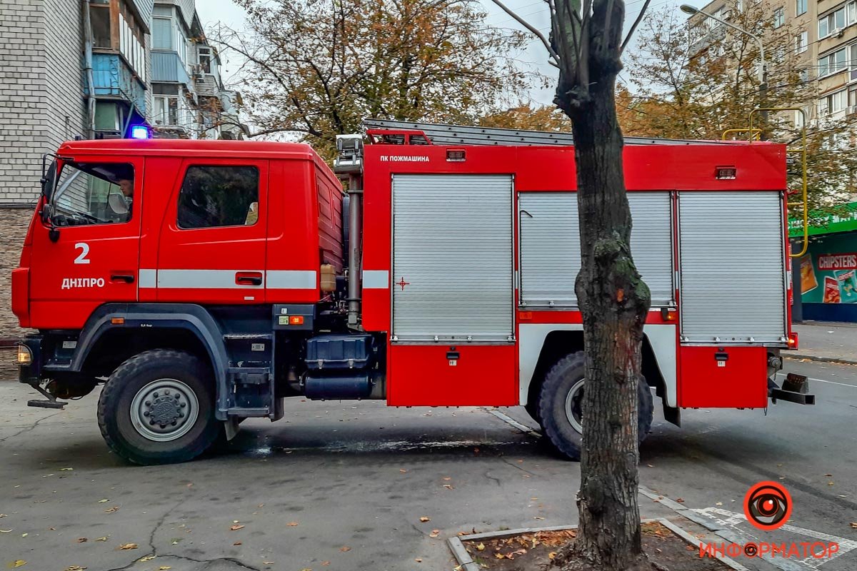 На место прибыли спасатели